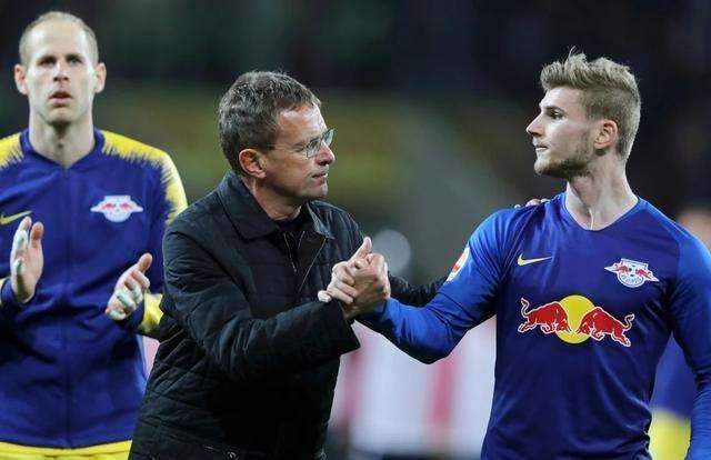 而是增长装 而是增长装